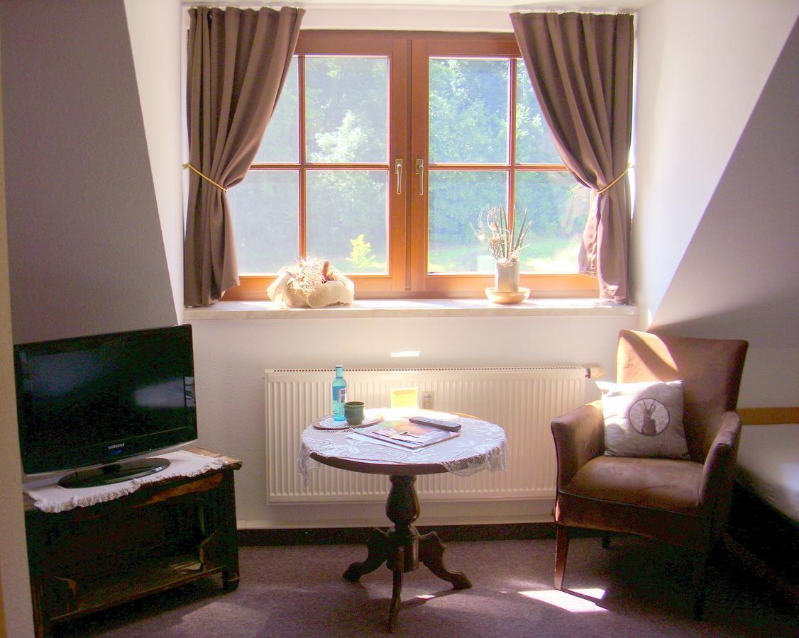 Elegant-Hotel "Zur Burg" Posterstein Værelse billede