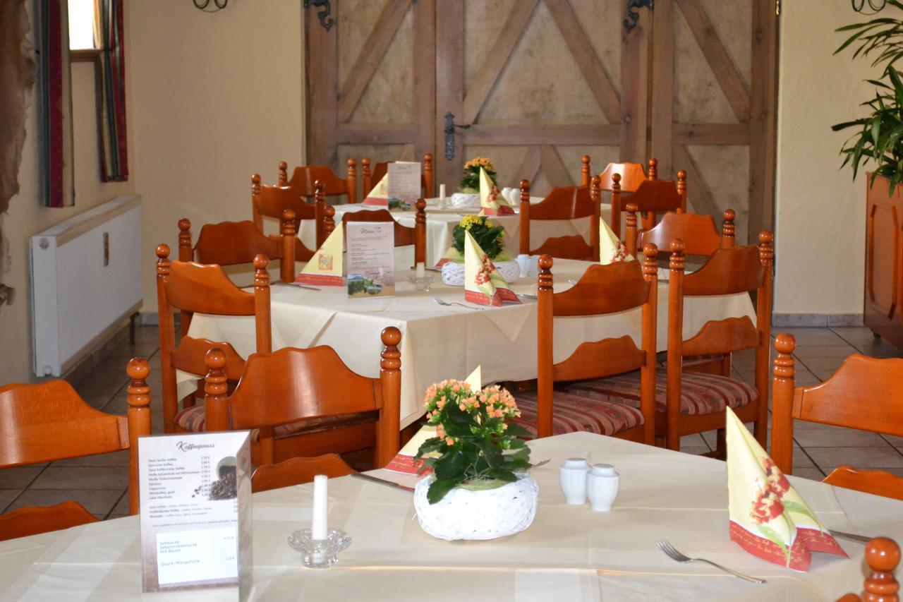 Elegant-Hotel "Zur Burg" Posterstein Eksteriør billede